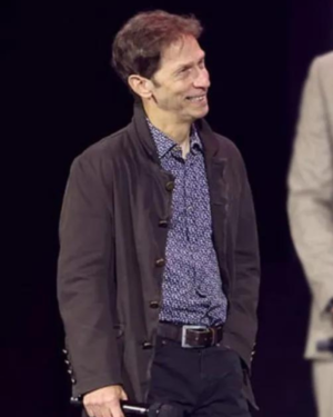 Tim Blake Nelson Captain America Brave New World Order Premiere 2023 Samuel Sterns Black Coat